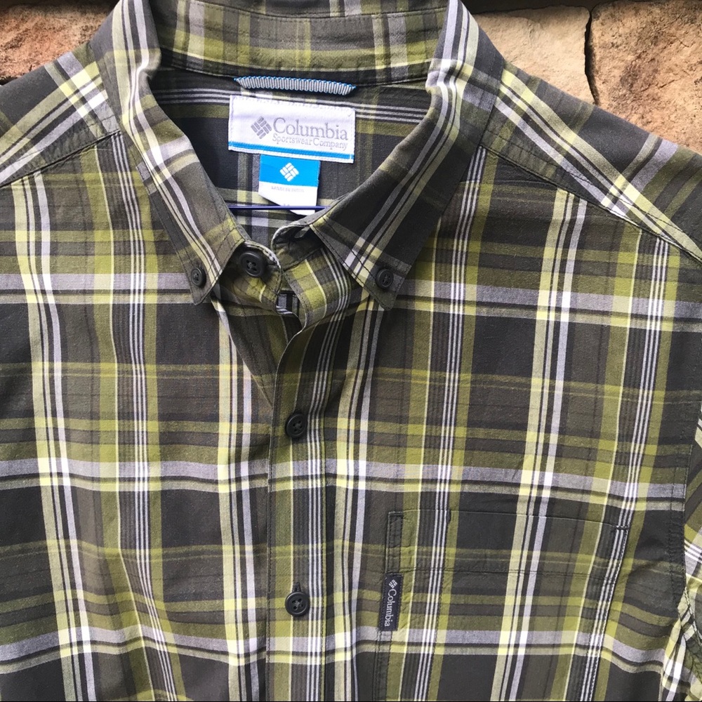 Columbia long sleeve, Medium, men’s, green,$18